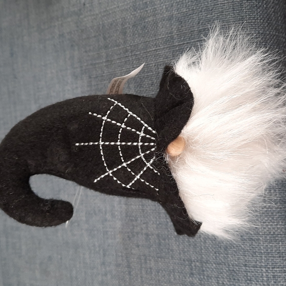 Greta Spider Web Stitched Gnome Hat Ornament Halloween Decor Set 6" - Picture 4 of 6